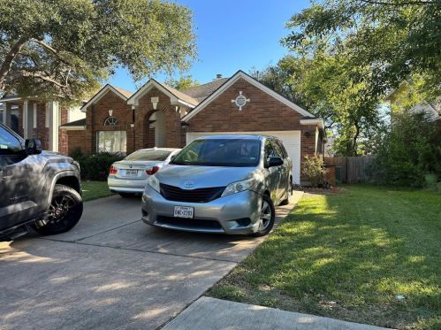1117 Blue Fox Dr, Austin TX  78753-2019 exterior