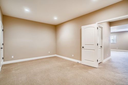 4836 Riviera Way, Aurora CO 80015-4708 exterior