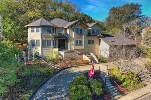 120 Hidden Glen Ct, Vacaville, CA 95688-2450