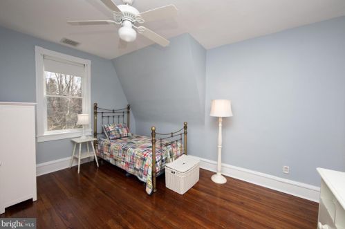 225 Euclid Ave, Haddonfield NJ 08033-2552 exterior