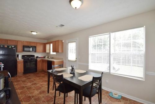 1628 Boxcar Pl, Conyers GA  30013-1590 exterior