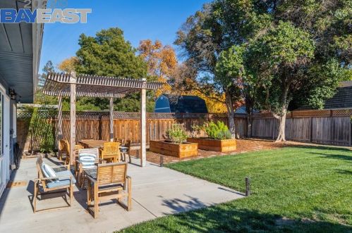 3124 Ameno Rd, Concord CA  94519-2221 exterior