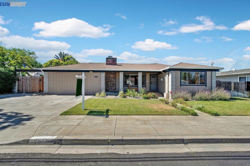 3863 Yale Way, Livermore, CA 94550-3657