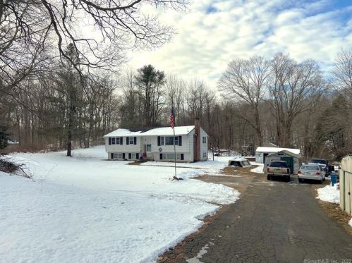 77 Gilead St, Hebron, CT 06248-1504