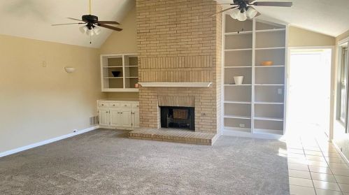 2015 Br Holw Dr, Carrollton TX 75007-1614 exterior