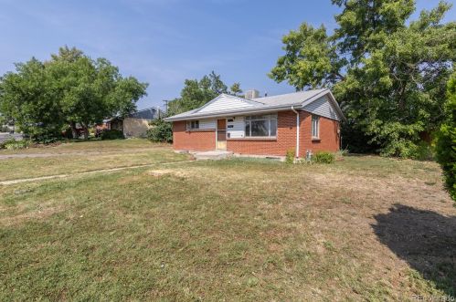 9055 Beechwood Dr, Denver CO  80229-4050 exterior