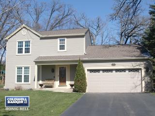 1301 Yellowstone Pkwy, Barrington Hills, IL 60102
