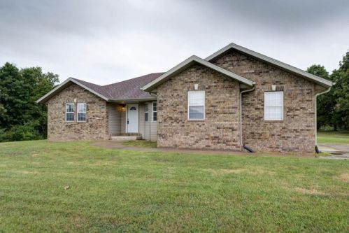 80 Klemme Dr, Strafford, MO 65757-9101