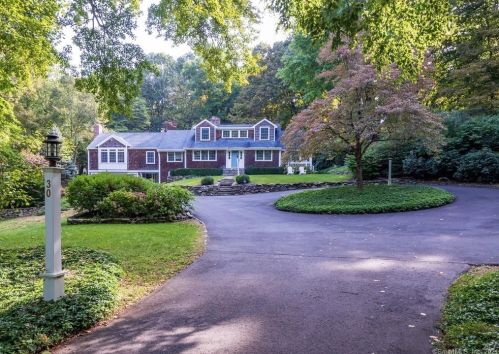 30 Surrey Gln, Wilton, CT 06897-2121