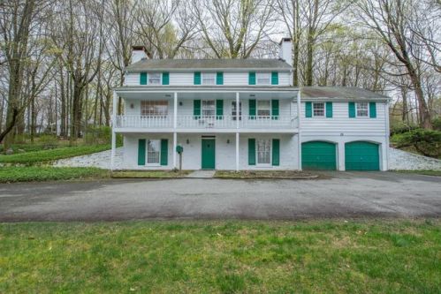29 Gravel Hill Rd, Kinnelon, NJ 07405-2261