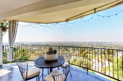 11832 Cir Dr, Whittier CA 90601-2352 exterior