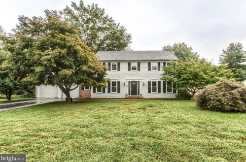 2441 Fruitville Pike, Lancaster, PA 17601-2913