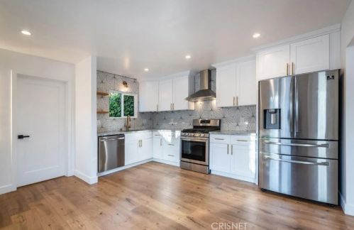 3047 Prospect Ave, Glendale CA  91214-3425 exterior