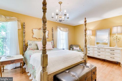 10836 Douglas Ave, Silver Spring MD 20902-5007 exterior