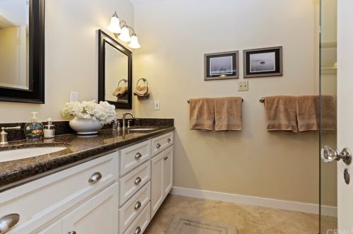 3573 Beechwood Pl, Riverside CA  92506-1214 exterior