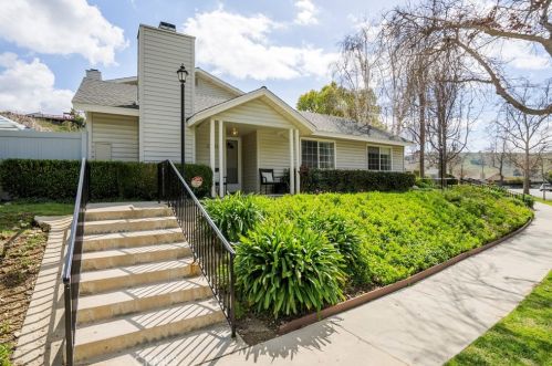 26240 Alizia Canyon Dr, Calabasas, CA 91302-2698