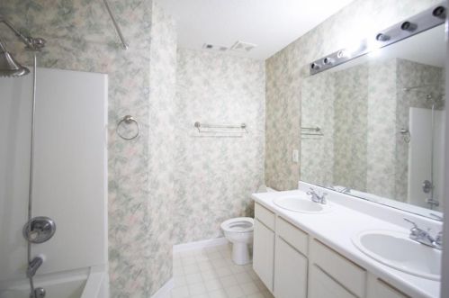 3764 Berkeley Xing, Duluth GA  30096-8088 exterior
