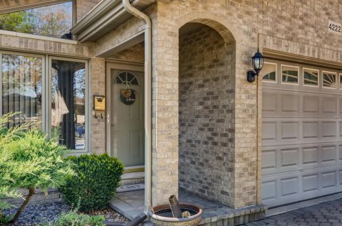 4222 Newland Ave, Chicago, IL 60706-7126