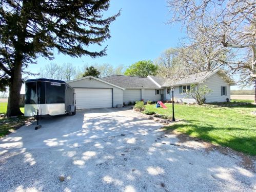 16599 Billet Rd, Swygert, IL 61764-3608