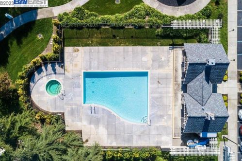 102 Windward Cmn, Livermore, CA 94551-7534