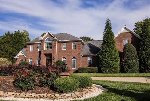 1066 Anns Ct, Asheboro, NC 27205-7732