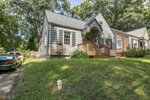 1739 Beecher St, Atlanta GA  30310-2429 exterior
