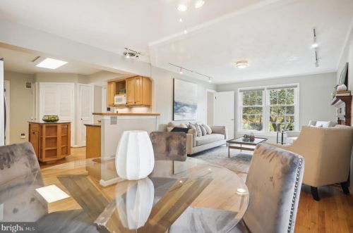 1221 Pinecrest Cir, Silver Spring MD 20910-1626 exterior