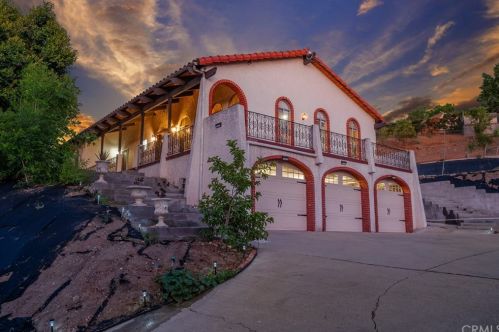 10280 Balmoral Ct, Riverside, CA 92503-5425