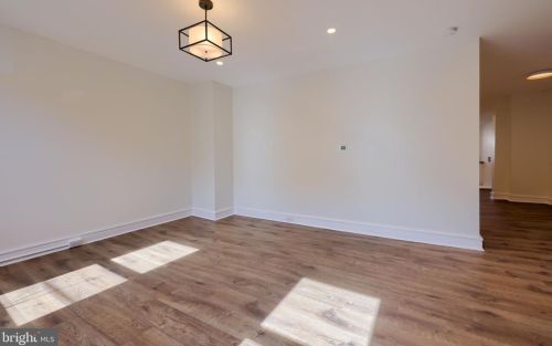 21 Mary St, Lancaster PA  17603-3424 exterior