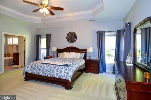 16534 Louisville Pl, Woodbridge VA  22191-4452 exterior