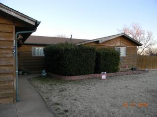 522 6th St, Canute, OK 73626