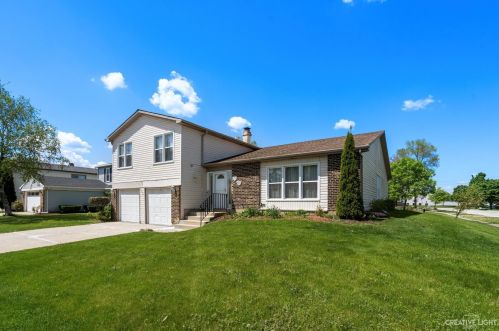 1844 Harvest Ln, Glendale Heights, IL 60139-1939