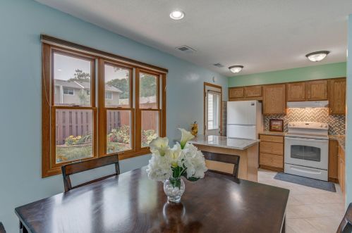 7870 Dunmore Rd, Saint Paul, MN 55125-1612