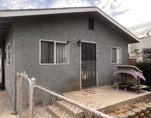 3806 56th St, Bell, CA 90270-2702