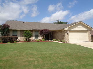 1327 Whispering Hills St, Ada, OK 74820-8506