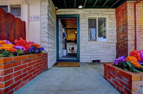 1190 Rincon Ave, Livermore, CA 94551-3114