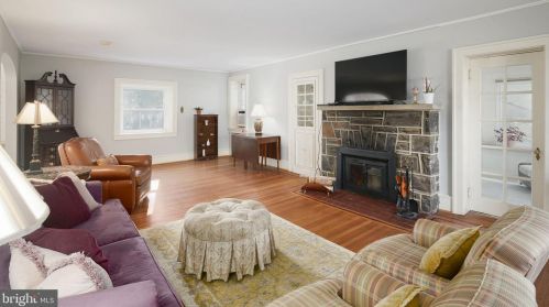 510 Kings Hwy, Haddonfield NJ 08033-2114 exterior