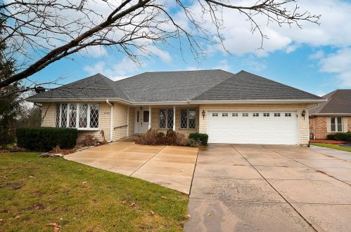 6405 Fox Ln, Palos Heights, IL 60463-2278