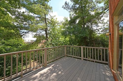 2102 Alpine Pl, Cincinnati OH  45211-3528 exterior