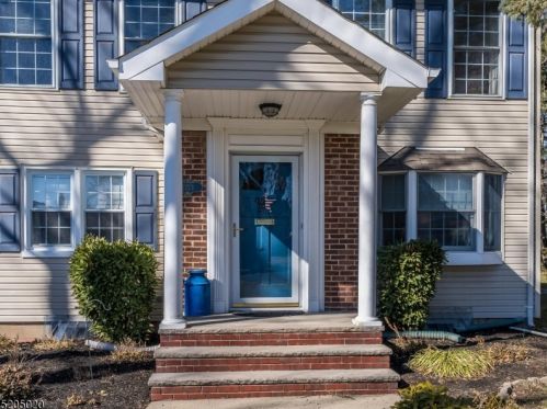 2223 Lyde Pl, Scotch Plains, NJ 07076-1321
