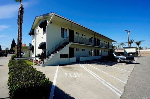 8329 Paramount Blvd, Pico Rivera, CA 90660-4824