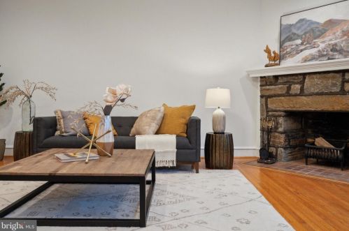 426 Durham St, Philadelphia PA  19119-1222 exterior