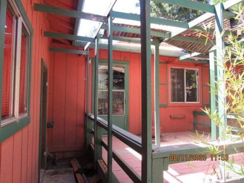 3504 Perch Dr, Willits, CA 95490-9094