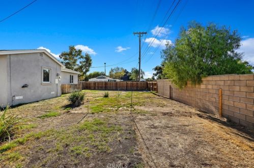 7965 Garfield St, Riverside CA  92504-3034 exterior