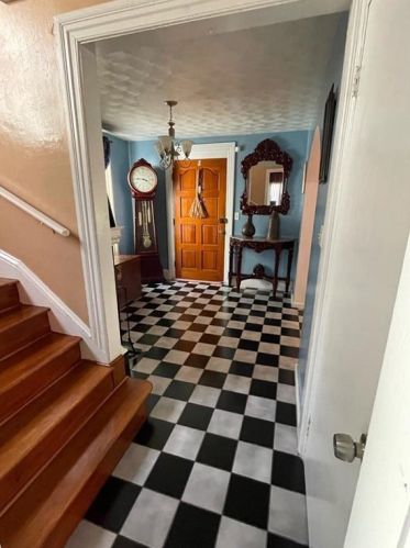 283 California Ave, Providence, RI 02905-2814
