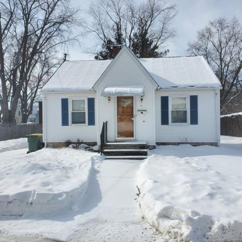 42 Norton St, Waterbury, CT 06708-4715