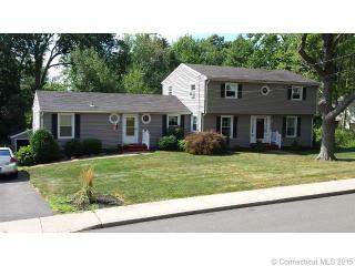 23 Surrey Dr, Wallingford, CT 06492-4732