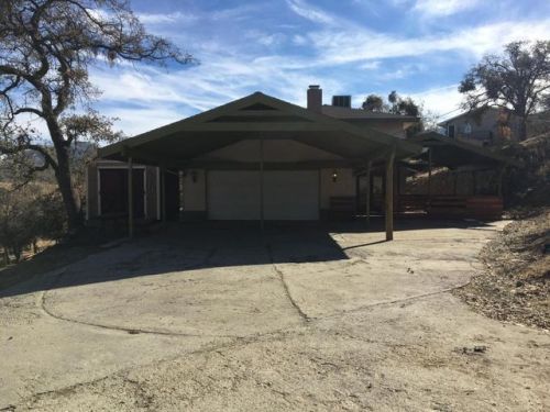 20381 Old Town Rd, Tehachapi, CA 93561-8828