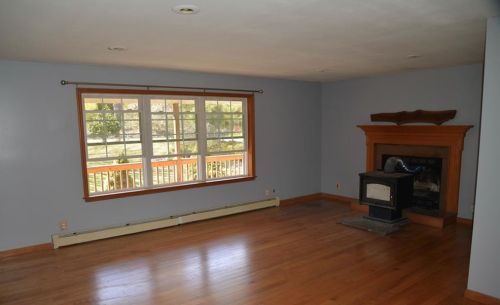 324 Canonchet Rd, Hopkinton, RI 02873-1002