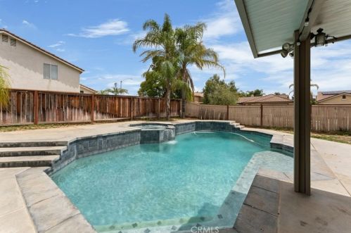 7642 Northrop Dr, Riverside CA  92508-6074 exterior